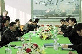 Red Cross talks between Japan, N. Korea begin in Beijing